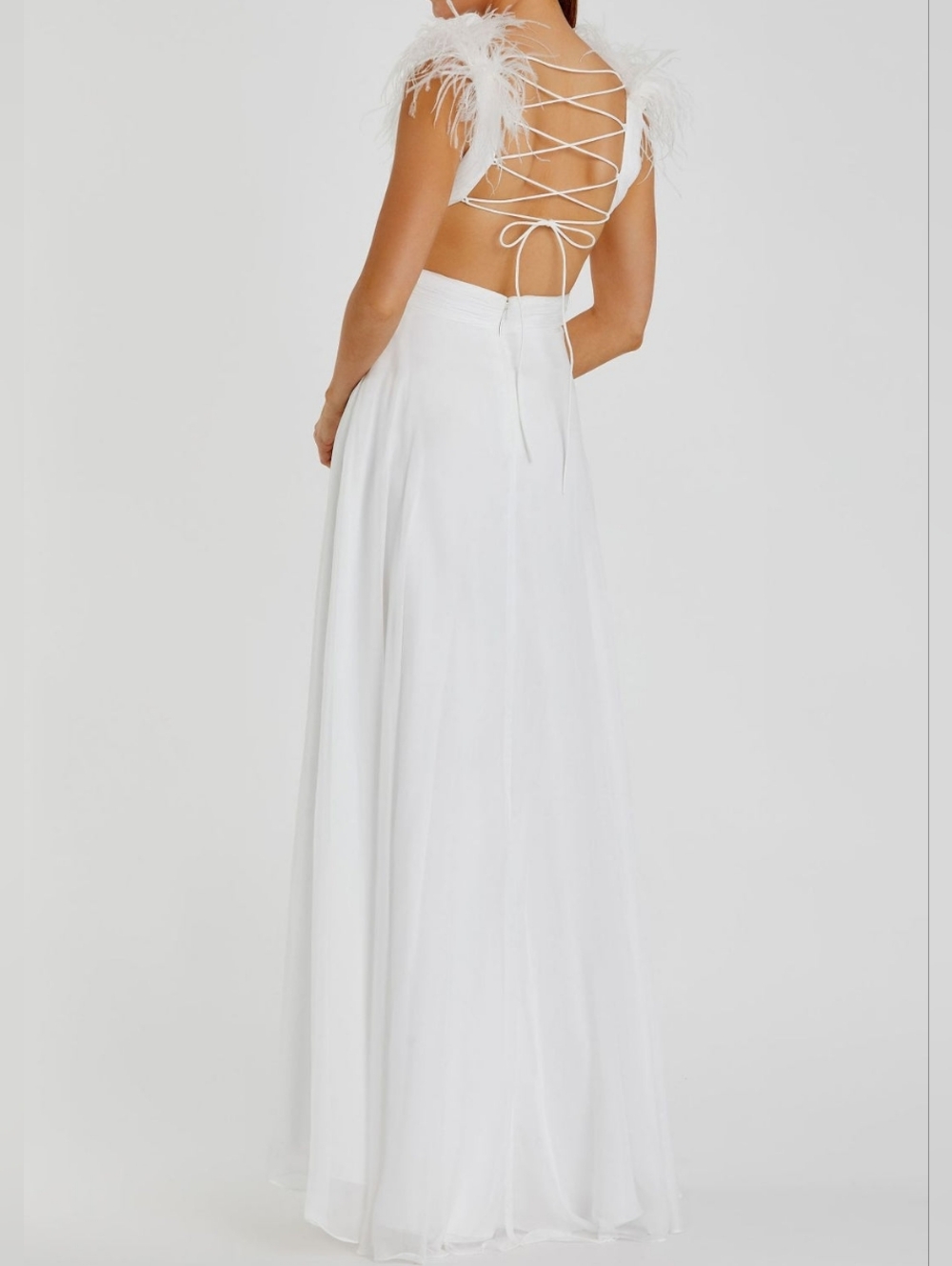 Mac Duggal 68113 White Plunge Ostrich Feather A-Line Corset Back Gown 6 NWT - Picture 13 of 14